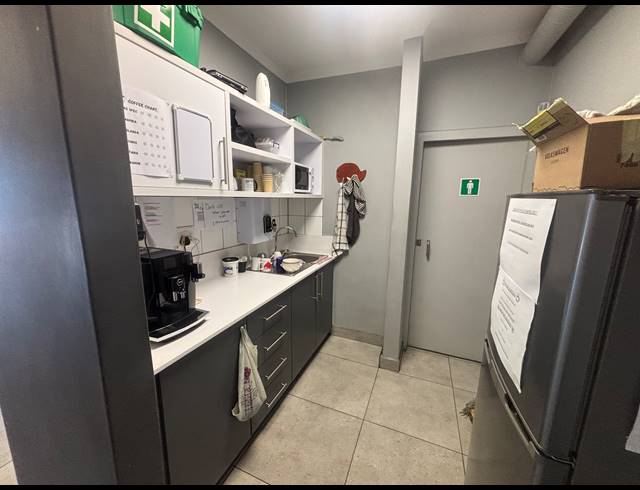 342M² WORKSHOP TO LET IN STIKLAND INDUSTRIAL